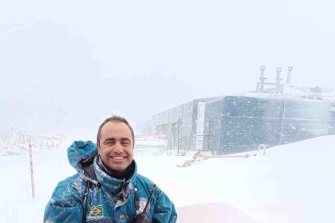 Wagner Machado, chefe da Estação Antártica, aguarda uma nova leva de cientistas -  (crédito: Arquivo pessoal)