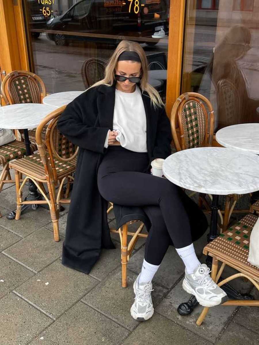 Combinada com peças mais casuais e formais, as roupas esportivas podem ser usadas em diferentes ocasiões