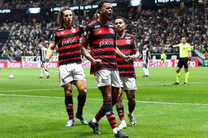 Carlinhos explode de alegria após fazer o segundo gol do Flamengo sobre o Atlético-MG -  (crédito: Foto: Gilvan de Souza)