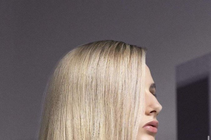 2 - Reflect Blond, criado por Mário Henrique. Tom de loiro quente tridimensional, com tonalidade pastel, deixando a cor mais calma