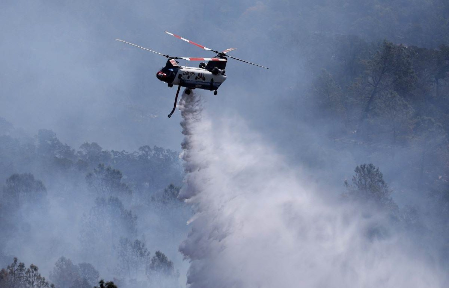 Califórnia: quase 30 mil pessoas deixam suas casas em meio a incêndio florestal