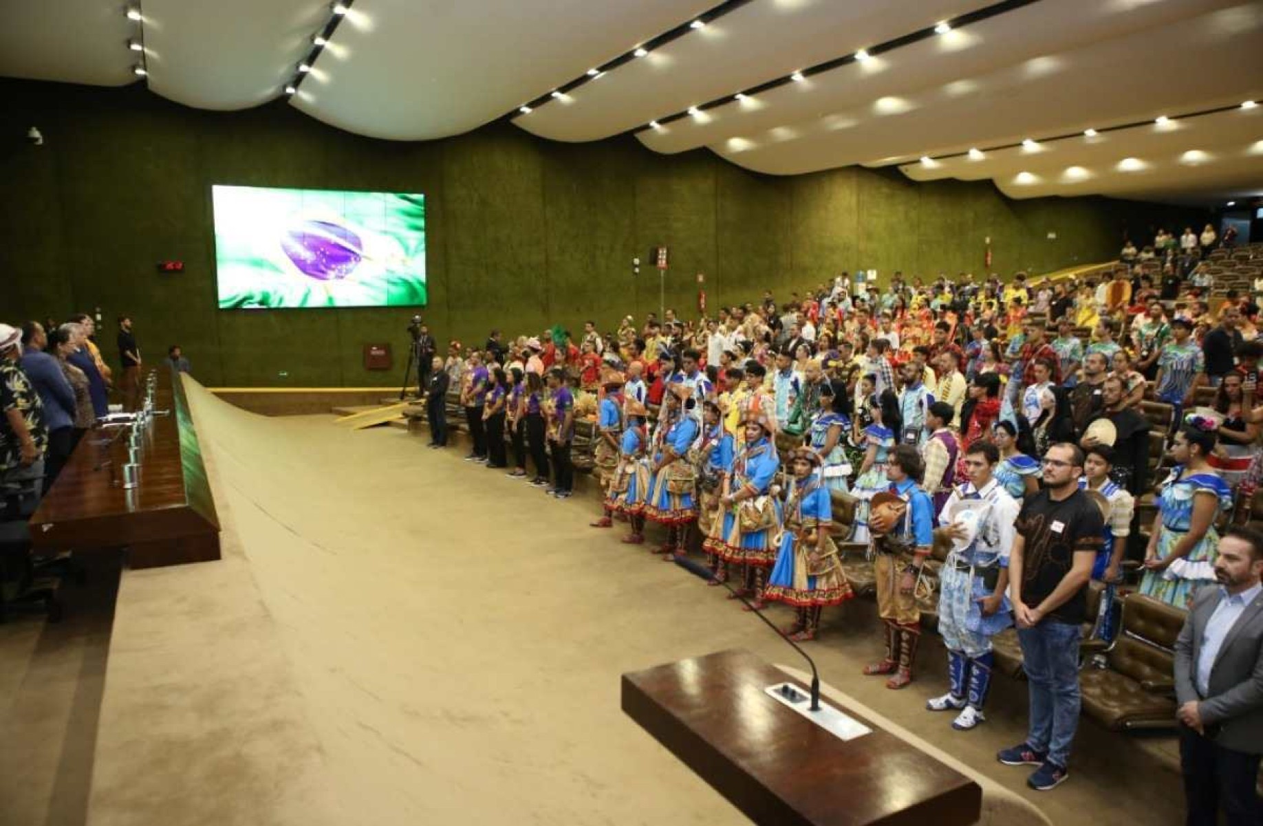 Quadrilhas juninas são homenageadas no Senado Federal. 