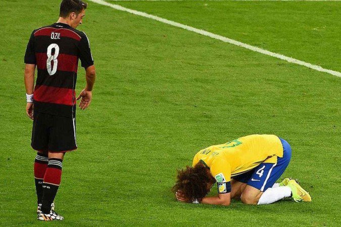 Meme de capa do disco de Chico Buarque foi muito popular durante a Copa de 2014 - (crédito: Reprodução) Meme de capa do disco de Chico Buarque foi muito popular durante a Copa de 2014 - (crédito: Reprodução)
