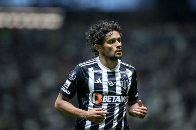 Gustavo Scarpa ironizou o Botafogo por pênalti não marcado  -  (crédito: Foto: Pedro Souza / Atlético)
