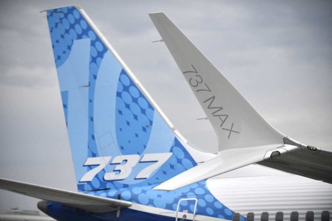 A Boeing será multada pelo acordo e deverá aplicar, no mínimo, 455 milhões de dólares (2,4 bilhões de reais) em 