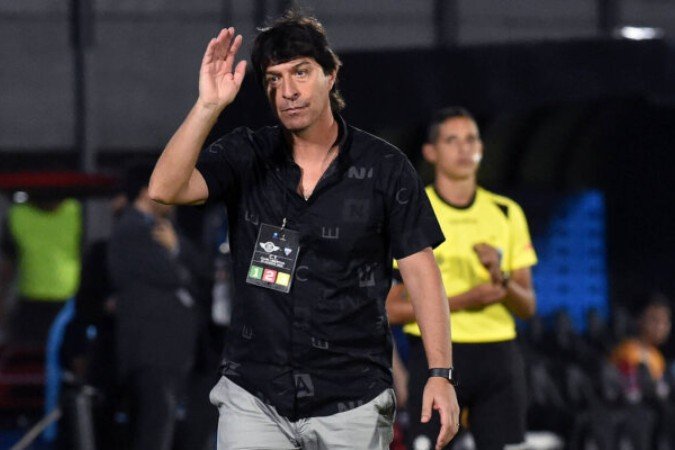Daniel Garnero era treinador do Libertad, do Paraguai, antes de assumir a seleção em setembro de 2023 - Foto: Joaquin Sarmiento/AFP via Getty Images -  (crédito: Joaquin Sarmiento/AFP via Getty Images)