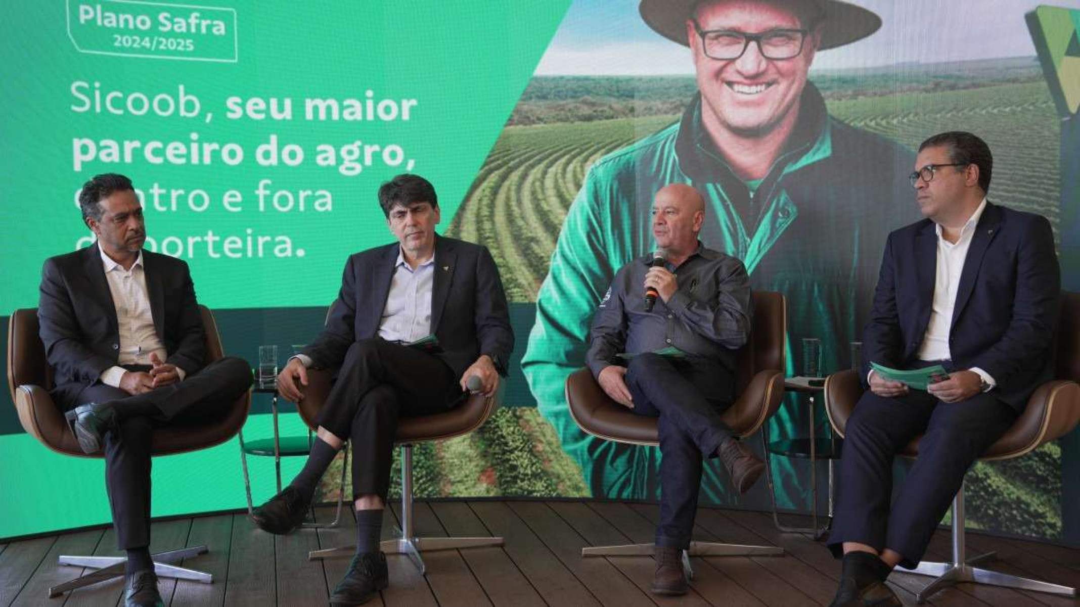 Sicoob deve liberar R$53,4 bi em crédito rural para Plano Safra 24/25