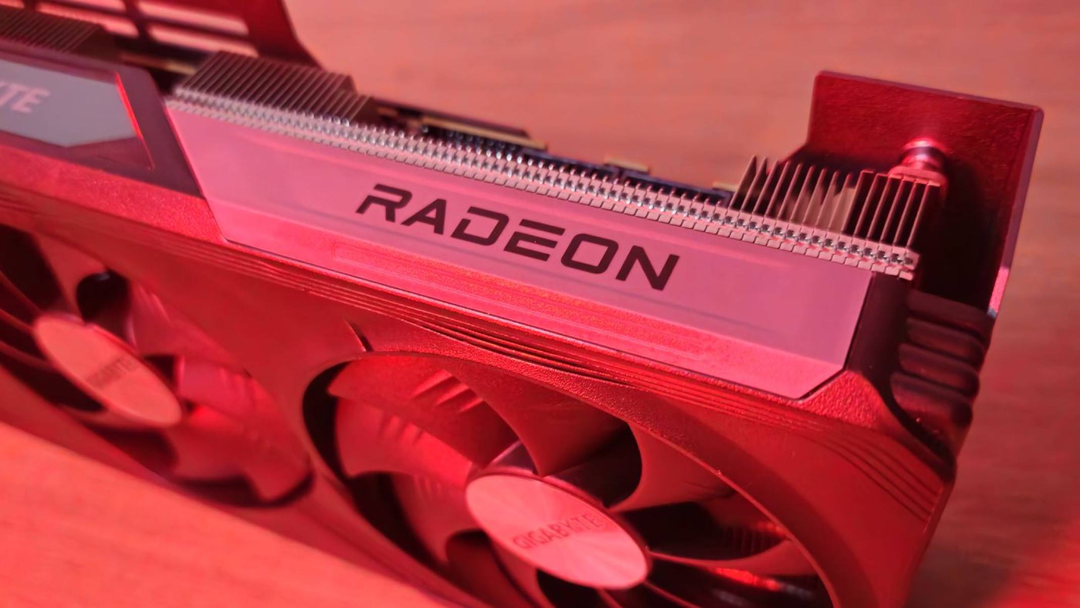 AMD pode revelar novas Radeon RX 8000 na CES 2025