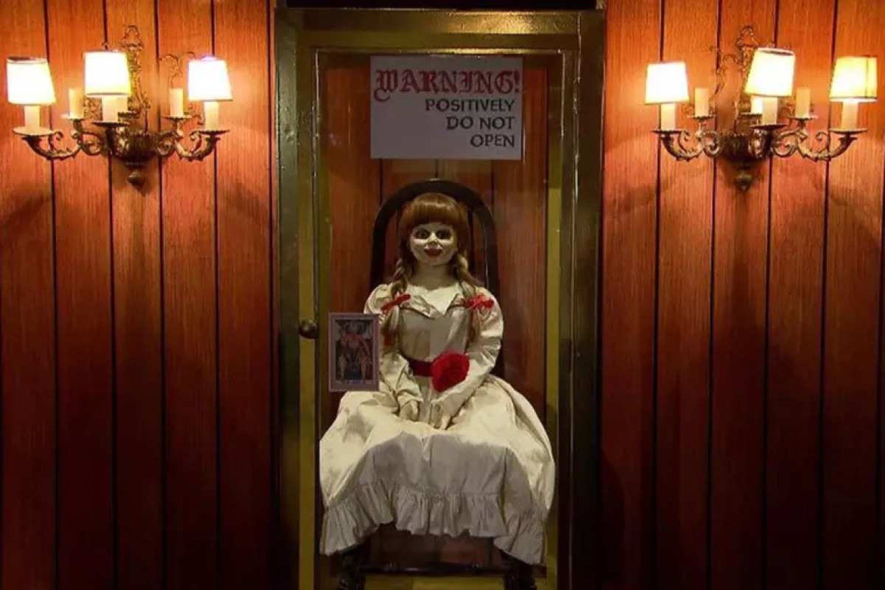 Além de Annabelle, veja itens icônicos perdidos em incêndio na exposição da Warner