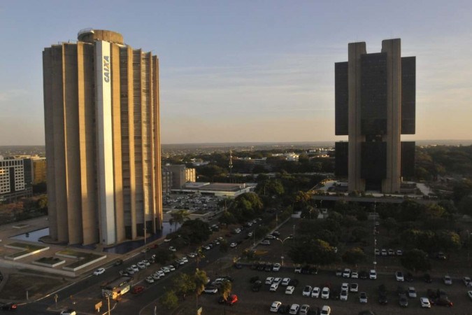 Banco Caixa Econômica prédio Matriz em Brasília e Banco Central. -  (crédito:  Minervino Júnior/CB)