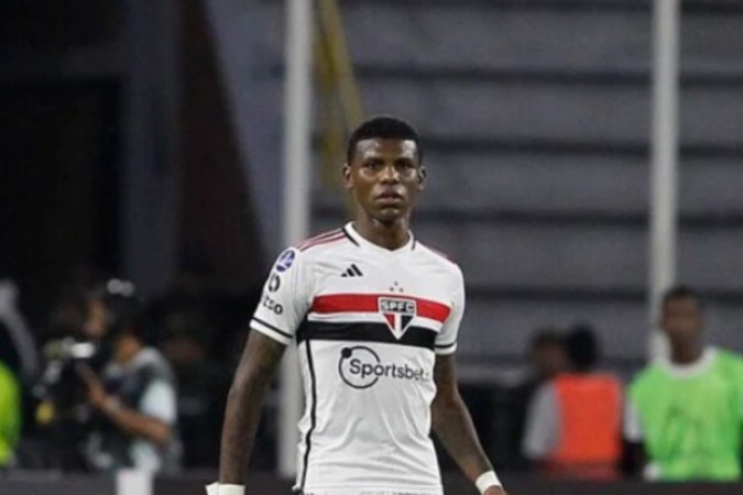 Arboleda em campo pelo clube -  (crédito: Foto: Rubens Chiri / saopaulofc.net)