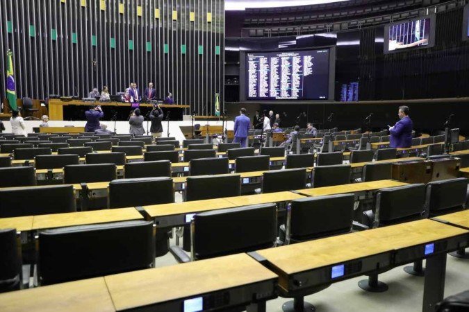 Sessão desta terça na Câmara: texto da reforma do ensino médio segue agora para sanção presidencial.
- (crédito: Mário Agra/Câmara dos Deputados) Sessão desta terça na Câmara: texto da reforma do ensino médio segue agora para sanção presidencial.
- (crédito: Mário Agra/Câmara dos Deputados)