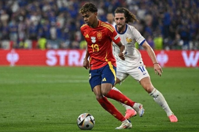 Jovem atacante da Espanha faz referência ao xadrez ao dar resposta para Rabiot -  (crédito: Foto: Reprodução Instagram @lamineyamal)