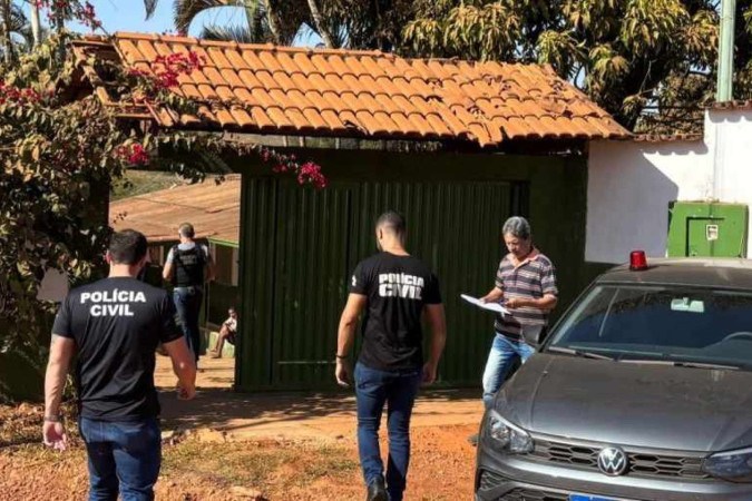 Clínica clandestina em Anápolis, Goiás, passou por vistoria e 15 internos que estavam em situação degradante e cárcere privado foram resgatados -  (crédito: Divulgação PCGO)