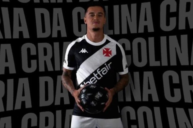 Coutinho deve atuar pelo meio ou direita, junto a Payet no Gigante da Colina -  (crédito: Foto: Reprodução Twitter @VascodaGama)