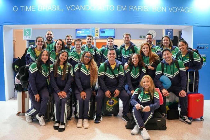 A equipe brasileira de Ginástica Artística foi uma das primeiras a embarcar para Paris -  (crédito: Marina Ziehe/COB)