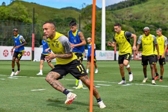 Everton Cebolinha em treino pelo Flamengo - (crédito: Foto: Marcelo Cortes/Flamengo) Everton Cebolinha em treino pelo Flamengo - (crédito: Foto: Marcelo Cortes/Flamengo)