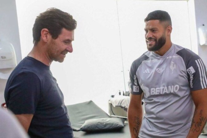 Hulk e André juntos no CT do Galo -  (crédito: Foto: Divulgação/Twitter Atlético MG)