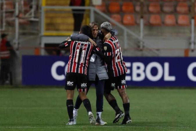 Zubeldía precisa de reforços pontuais no São Paulo -  (crédito: Foto: Rubens Chiri/Saopaulofc)