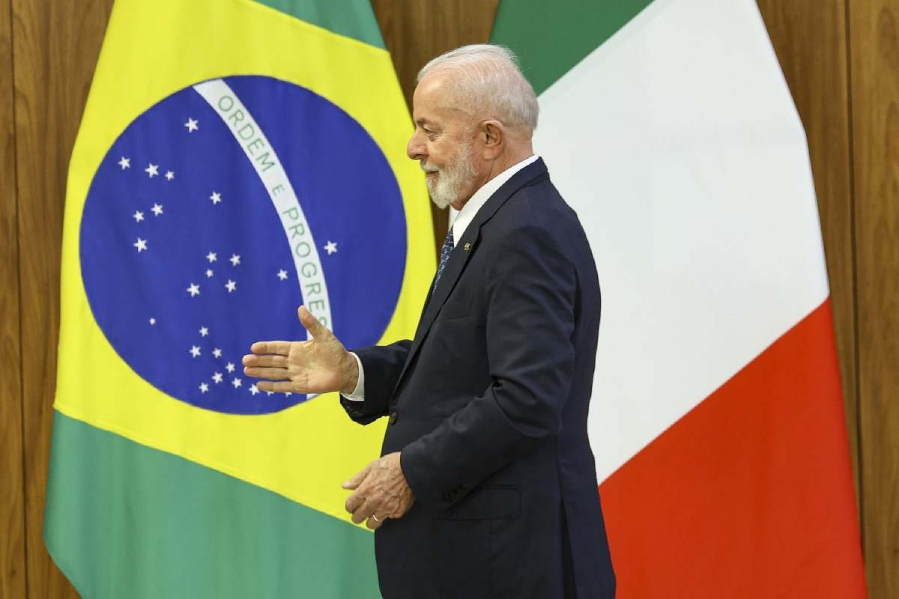 Lula recebe presidente da Itália e fala em pressa para acordo Mercosul/UE