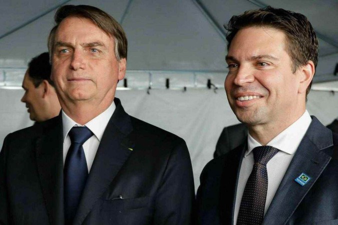 Bolsonaro e Ramagem -  (crédito: Carolina Antunes/PR)