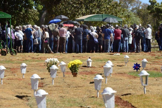O enterro ocorreu na manhã de ontem, no Cemitério Campo da Esperança, na Asa Sul