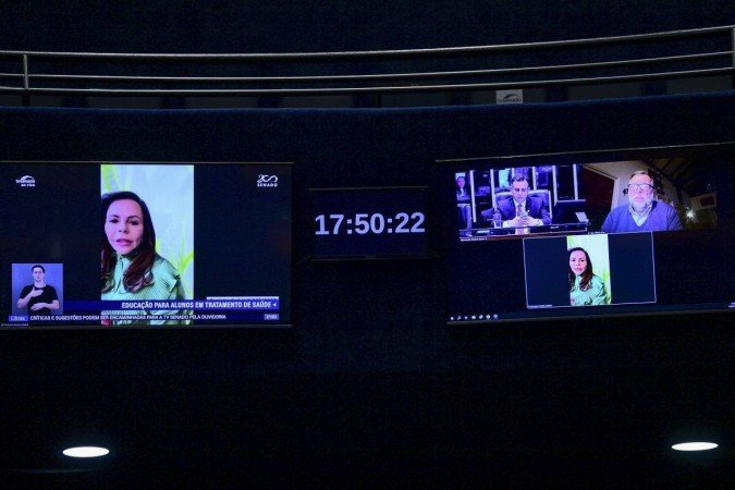 Para a autora do projeto, senadora Professora Dorinha Seabra (União-TO), o mais importante é garantir o o ao estudo, mesmo que em regimes especiais - (crédito: Pedro França/Agência Senado) Para a autora do projeto, senadora Professora Dorinha Seabra (União-TO), o mais importante é garantir o o ao estudo, mesmo que em regimes especiais - (crédito: Pedro França/Agência Senado)