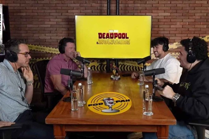 Ryan Reynolds e Hugh Jackman no Podpah -  (crédito: YouTube/Podpah)