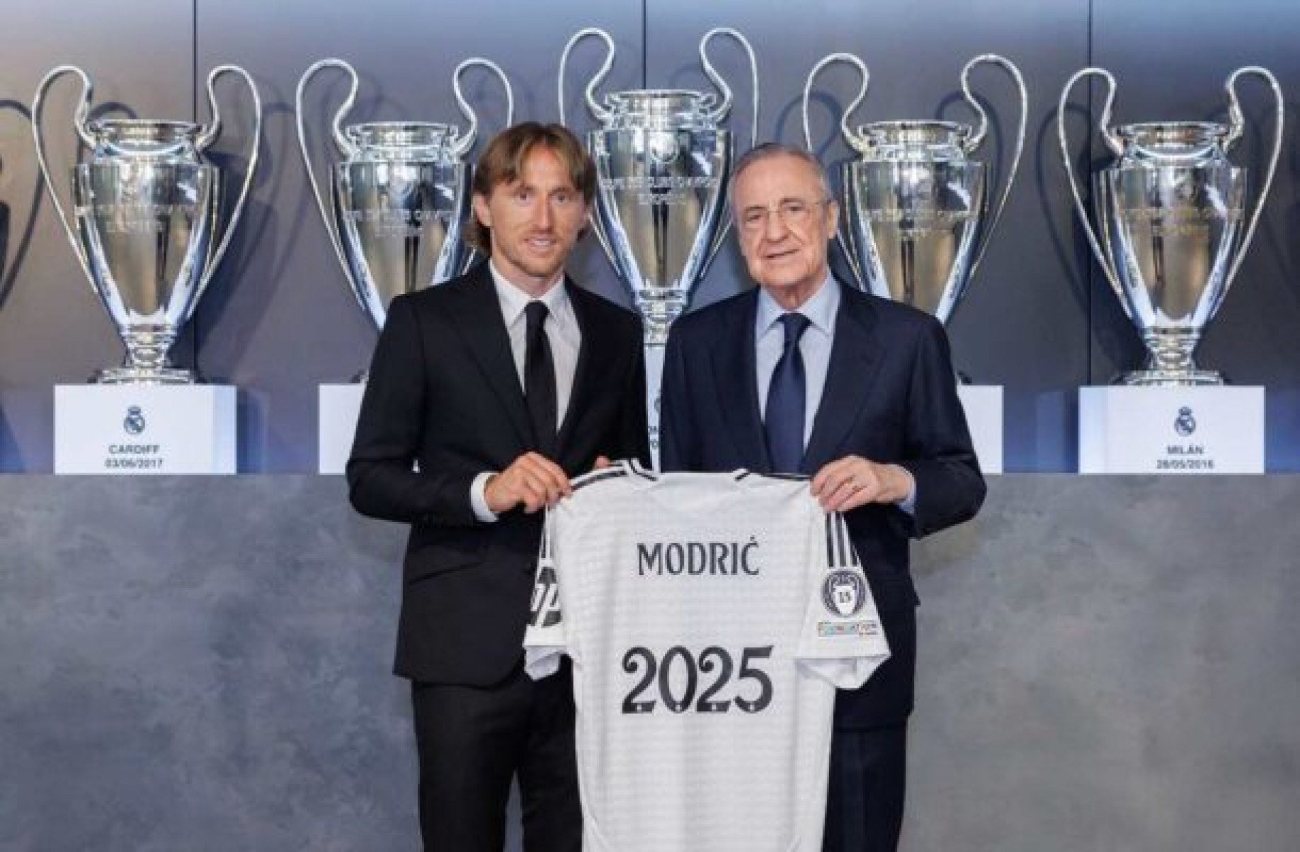 Luka Modric renova contrato com Real Madrid até 2025