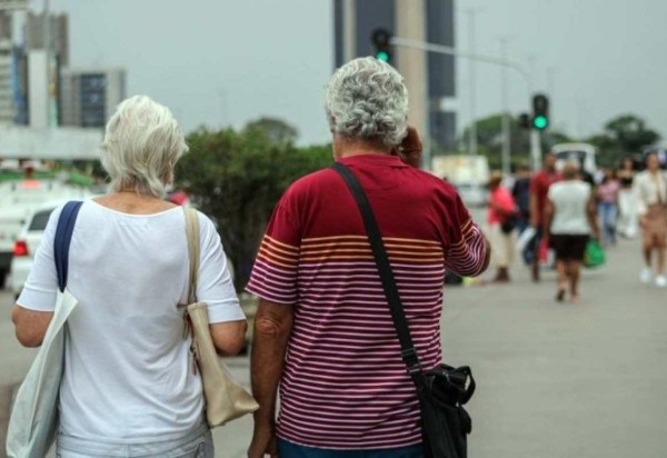 Há mais de 14 milhões de pessoas com 70 anos ou mais em condição de votar, um crescimento de 9,02% em relação ao pleito municipal de 2020 -  (crédito: Kayo Magalhães/CB/D.A Press)