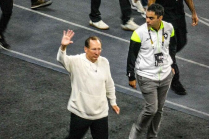 John Textor comparece em vitória do Botafogo -  (crédito: Foto: Lucas Bayer/Jogada10)