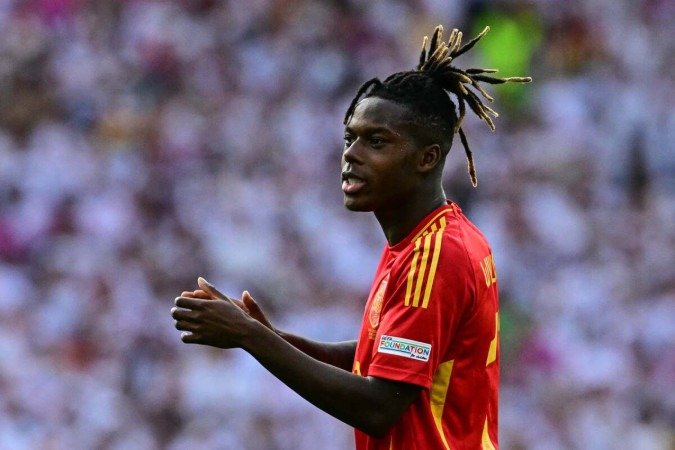  Spain's midfielder #17 Nico Williams reacts during the UEFA Euro 2024 quarter-final football match between Spain and Germany at the Stuttgart Arena in Stuttgart on July 5, 2024. (Photo by Tobias SCHWARZ / AFP)
     -  (crédito:  AFP via Getty Images)