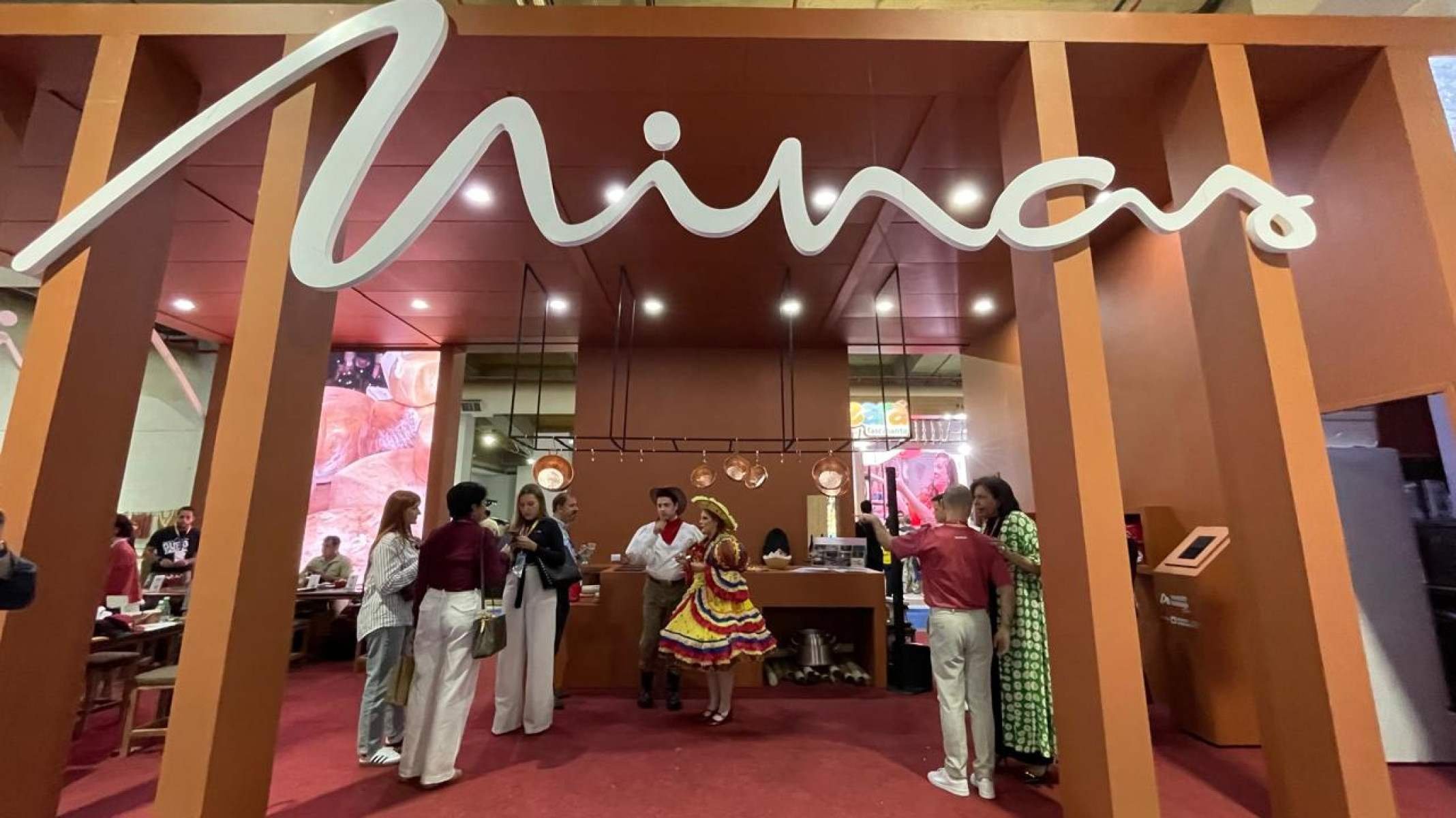 Minas Gerais é destaque na Expo Goiás e se antecipa para o Carnaval 2025 Minas Gerais é destaque na Expo Goiás e se antecipa para o Carnaval 2025