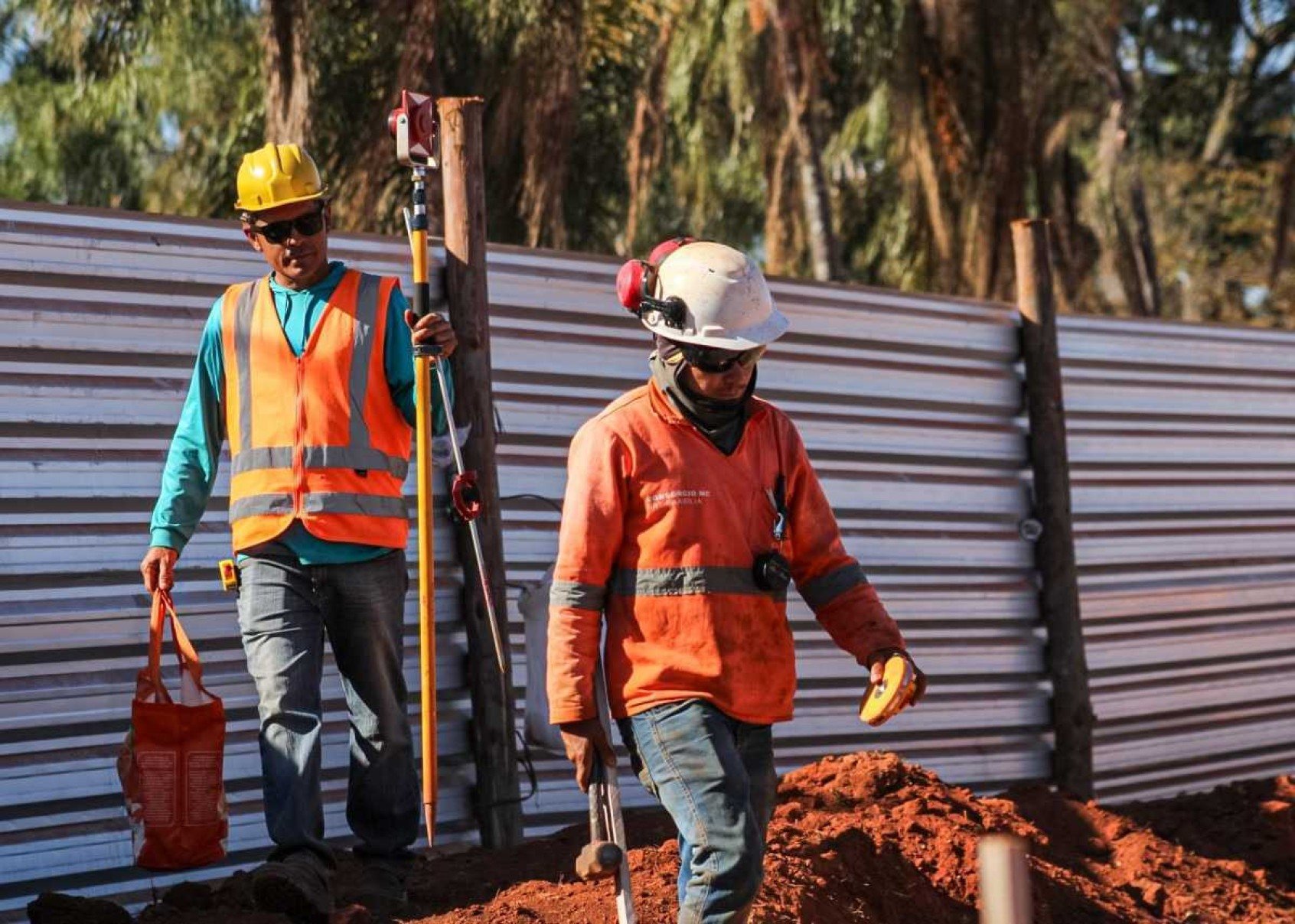 Brasil registra recorde de mais de 800 mil acidentes de trabalho em 2025