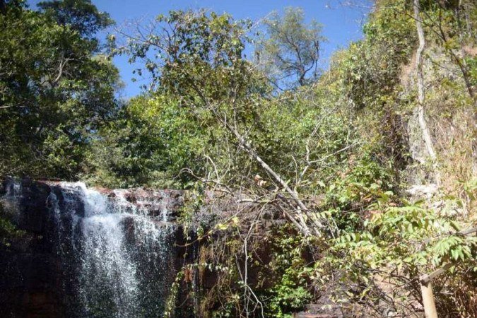 Anna Michaella, 35 anos, foi ao local na época de escola e agora voltou para apresentá-lo aos filhos