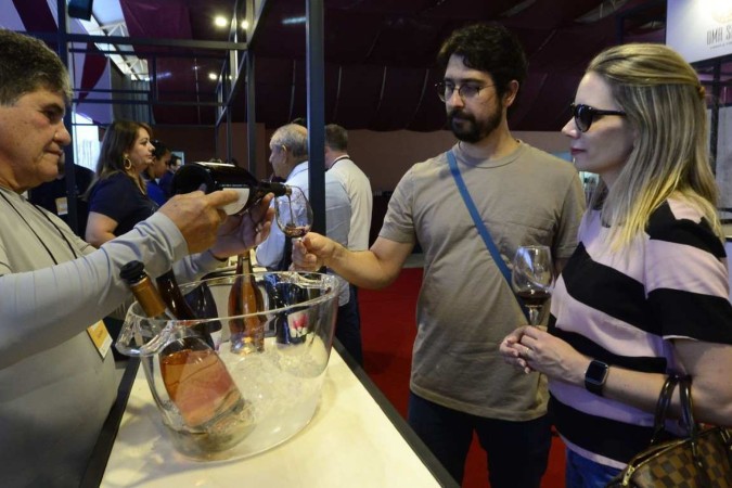 O evento conta com vinícolas de várias regiões do país, mostrando a qualidade do vinho nacional -  (crédito:  Marcelo Ferreira/CB/D.A Press)