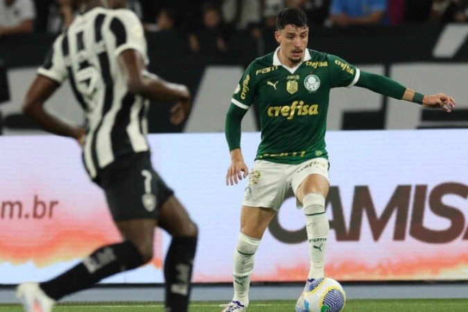 ral-esquerdo do Palmeiras passou por exames médicos que detectaram o problema. Ele pode ficar sem atuar até o fim da temporada -  (crédito: Foto: Cesar Greco/Palmeiras)