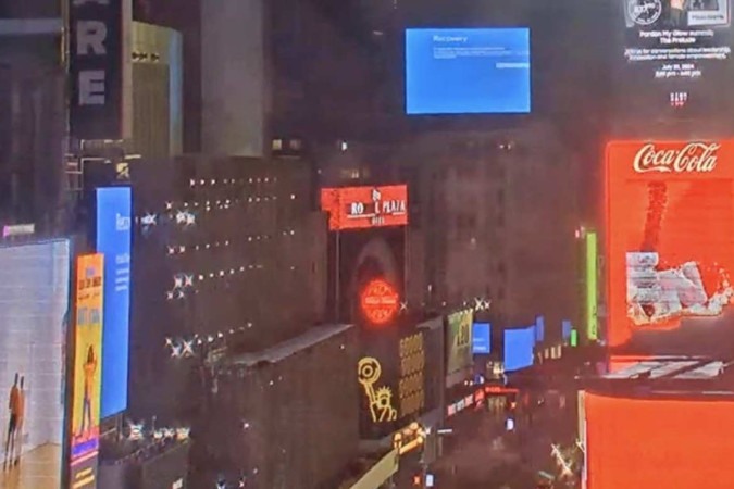 Problema no sistema operacional Windows afetou inclusive telões da Times Square em Nova York -  (crédito: Reprodução/Internet)