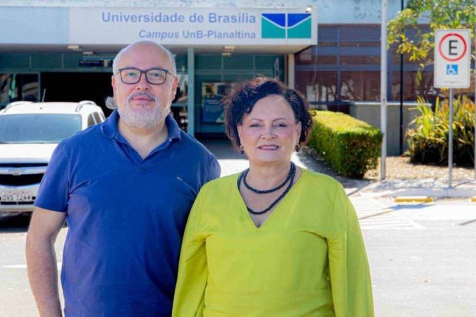 Candidatos Olgamir Amancia Ferreira (reitora) e Gustavo Romero (vice-reitor) -  (crédito:  Arquivo pessoal)