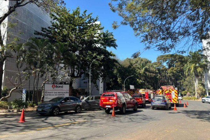O incêndio na 108 Sul ocorreu por volta de 10h40 - (crédito: Letícia Guedes ) O incêndio na 108 Sul ocorreu por volta de 10h40 - (crédito: Letícia Guedes )