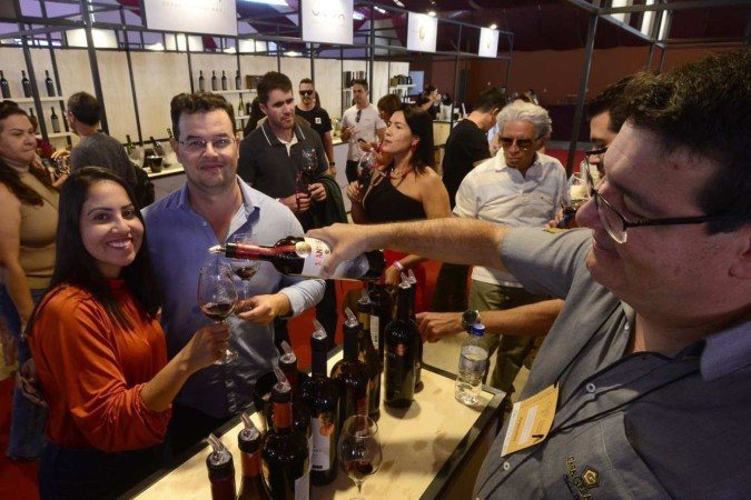 O sommelier Rogério Brito levou a esposa para degustar os vinhos