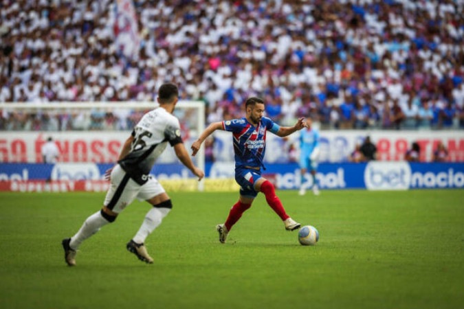 ?o faz ótimo primeiro tempo, sai na frente com gol de Romero e sustenta o 1 a 0 levando pressão no fim, mas merecendo o resultado -  (crédito: Foto: Rafael Rodrigues / EC Bahia)