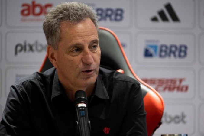  Brazil's Flamengo President, Rodolfo Landim, attends the presentation of Flamengo's new coach Argentinian Jorge Sampaoli at the George Helal Training Center, commonly known as Ninho do Urubu (The Vulture's Nest, in Portuguese) in Rio de Janeiro, Brazil, on April 17, 2023. (Photo by MAURO PIMENTEL / AFP) (Photo by MAURO PIMENTEL/AFP via Getty Images)
       -  (crédito:  AFP via Getty Images)