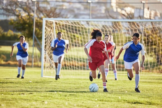 Algumas atividades físicas ficam mais divertidas quando praticadas com os amigos (Imagem: PeopleImages.com - Yuri A | Shutterstock) -  (crédito: EdiCase)