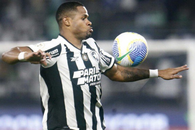 uxa está solta. Com Eduardo também fora, Botafogo perde, de uma vez só, 28 gols e oito assistências na temporada - (crédito: Foto: Vítor Silva/Botafogo) uxa está solta. Com Eduardo também fora, Botafogo perde, de uma vez só, 28 gols e oito assistências na temporada - (crédito: Foto: Vítor Silva/Botafogo)