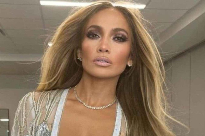 Jennifer Lopez mantém aliança de casamento com Ben Affleck -  (crédito: TMJBrazil)