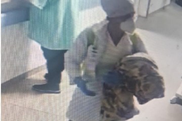 Mulher finge de médica e sequestra bebê em hospital - Rede de Noticias