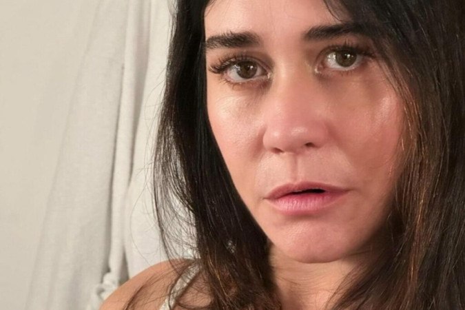 Alessandra Negrini dispensa sutiã em selfie e manda recado: "Se goste" -  (crédito: Reprodução/ Instagram)