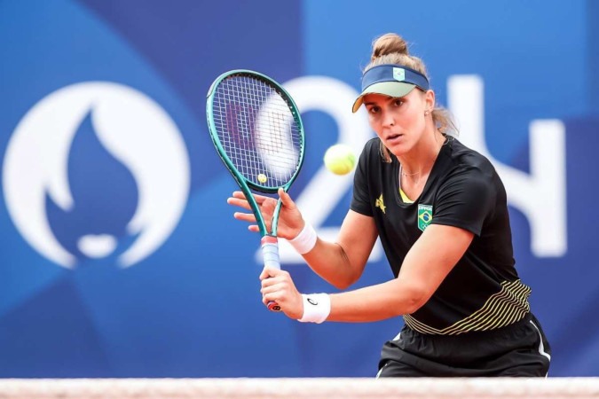  2024.07.24 - Jogos Ol..mpicos Paris 2024 - Stadium Roland Garros  Tenis - Treino Bia Haddad Maia - Foto: Gaspar N..brega/COB
     -  (crédito: Gaspar Nóbrega/COB)