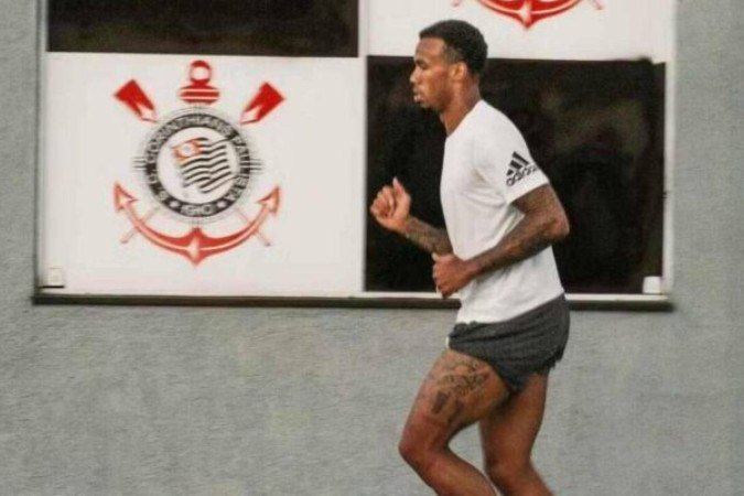 eiro do Arsenal é torcedor declarado do Corinthians e frequenta jogos do time quando está no Brasil de férias - (crédito: Foto: Reprodução / Instagram) eiro do Arsenal é torcedor declarado do Corinthians e frequenta jogos do time quando está no Brasil de férias - (crédito: Foto: Reprodução / Instagram)